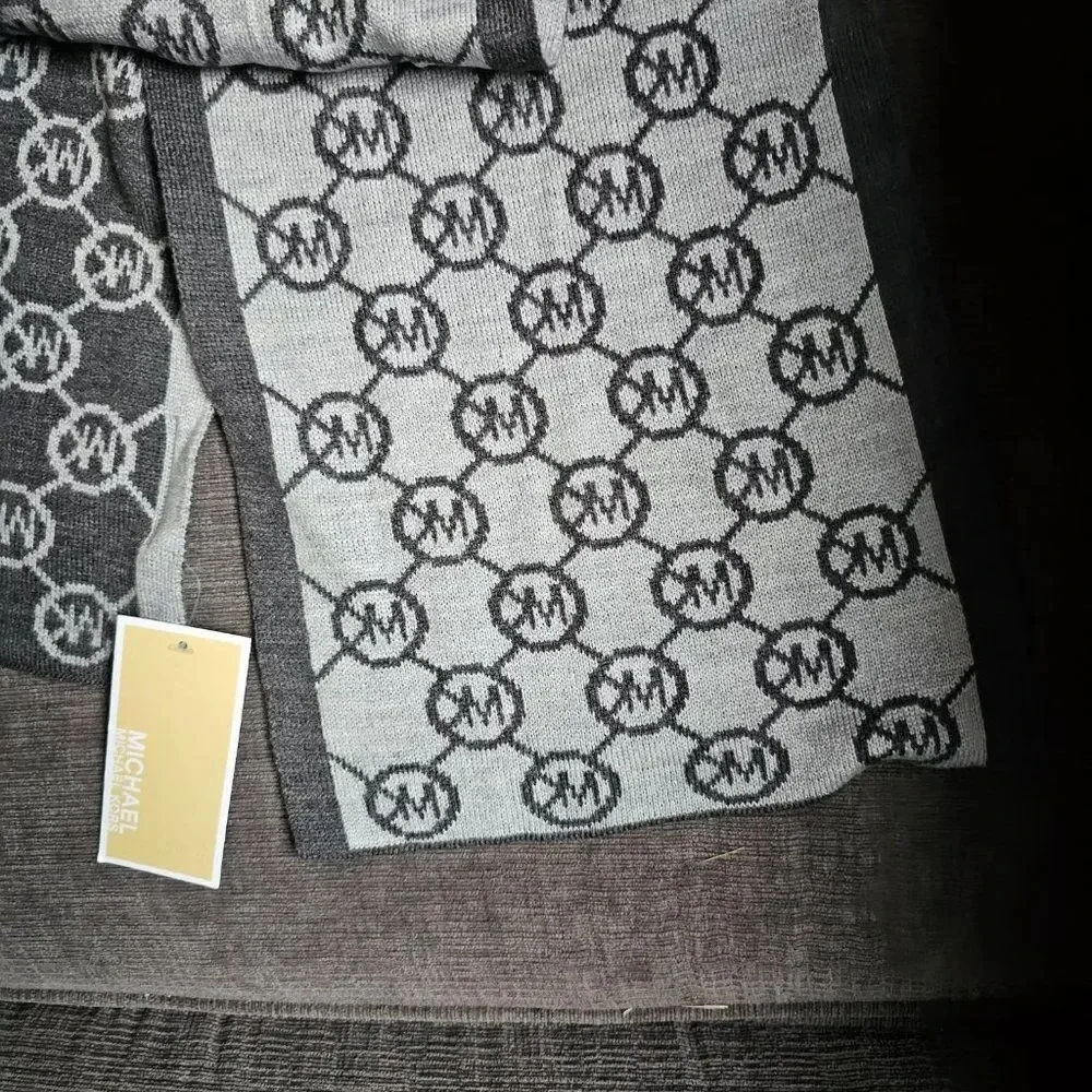 Michael Michael Kors Women's Gray Signature Logo Infinity Scarf One Size